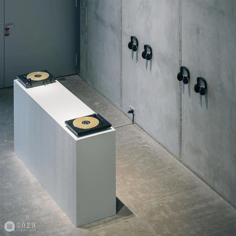 致颖参加时代艺术中心（柏林）群展｜“自下而上的阅读” 时代 艺术 中心 柏林 群展 致颖 Title Curator 阿丽安 贝恩 崇真艺客