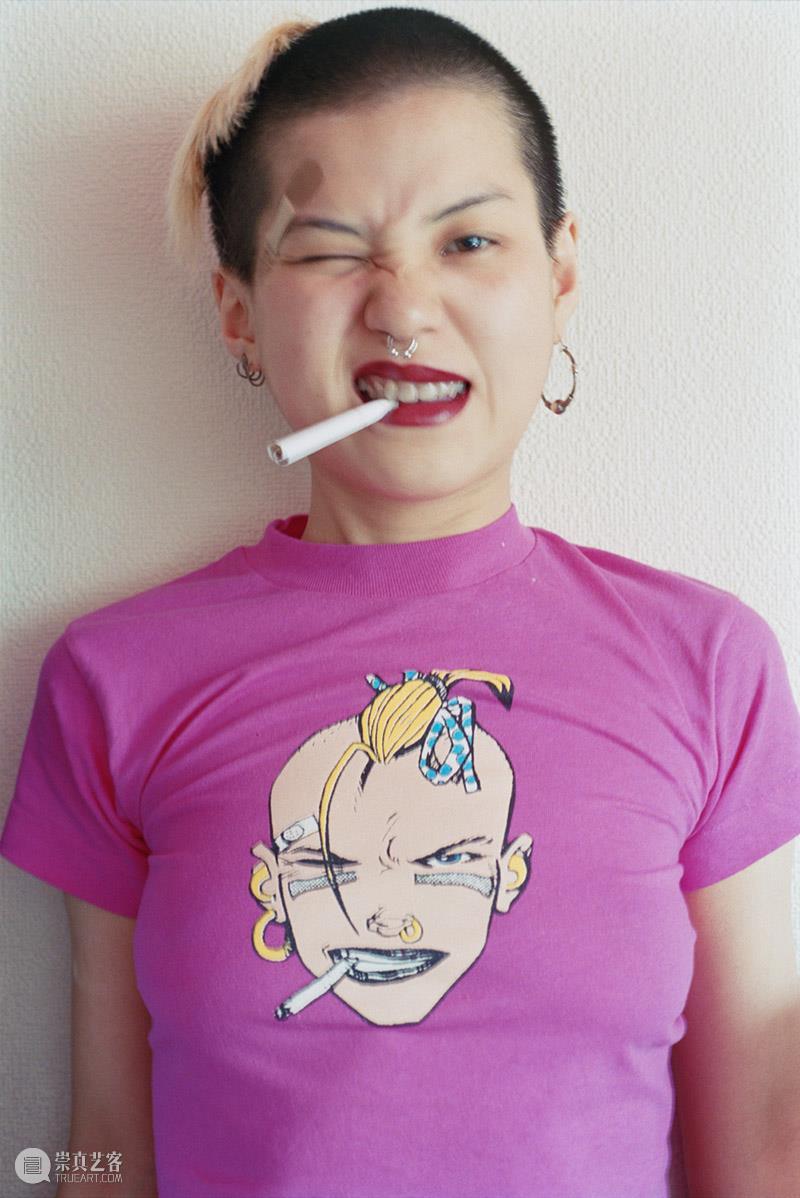 “自画像是我表达讽刺的方式” 自画像 方式 长岛 里枝 Self Portraits 艺术家 母亲 历程 Marigold 崇真艺客