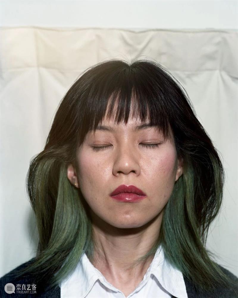 “自画像是我表达讽刺的方式” 自画像 方式 长岛 里枝 Self Portraits 艺术家 母亲 历程 Marigold 崇真艺客