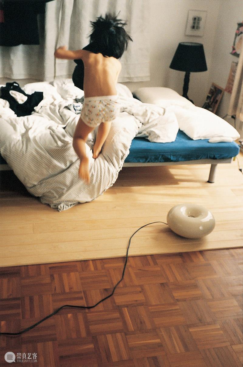 “自画像是我表达讽刺的方式” 自画像 方式 长岛 里枝 Self Portraits 艺术家 母亲 历程 Marigold 崇真艺客
