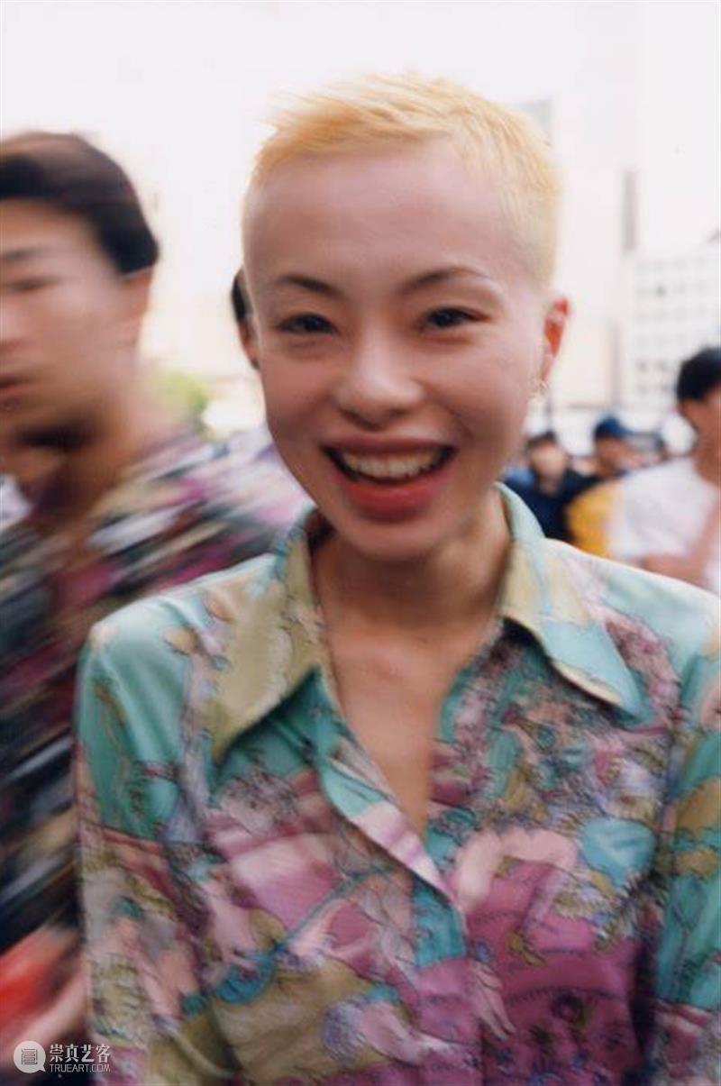 “自画像是我表达讽刺的方式” 自画像 方式 长岛 里枝 Self Portraits 艺术家 母亲 历程 Marigold 崇真艺客