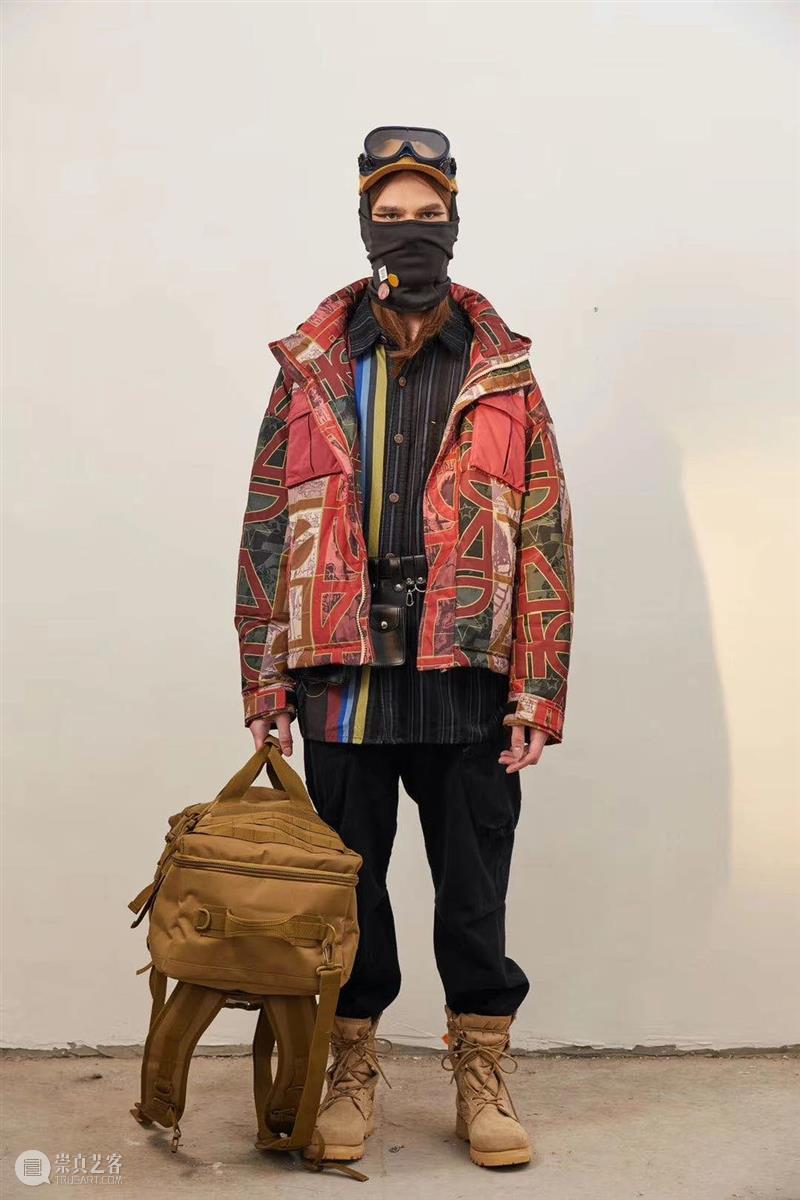 蒲英玮 ｜ 如何说不，如何说是 蒲英玮 法国里昂 洛可可 街道 催泪瓦斯 种族 身份 历史 地缘 政治 崇真艺客