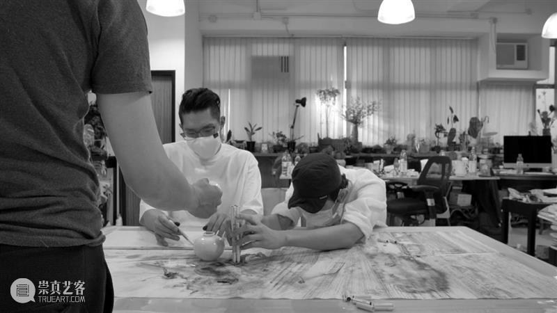 《熊辉 & 韦邦雨:无人岛》 作品介绍之二 熊辉 无人岛 作品 韦邦雨 墨斋画廊荣幸 香港 艺术家 韦邦 北京 二人 崇真艺客