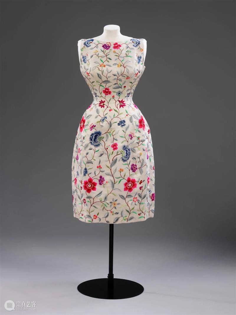 展览推荐丨在中国丝绸博物馆，遇见巴黎风尚（文末有赠票福利） 中国丝绸博物馆 巴黎 福利 风尚 克里斯蒂安 迪奥 西班牙 设计师 Cristóbal Balenciaga 崇真艺客