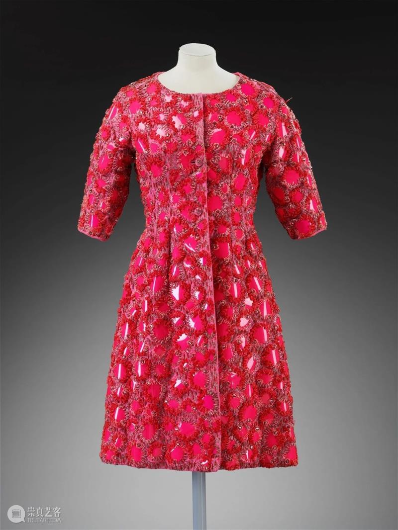 展览推荐丨在中国丝绸博物馆，遇见巴黎风尚（文末有赠票福利） 中国丝绸博物馆 巴黎 福利 风尚 克里斯蒂安 迪奥 西班牙 设计师 Cristóbal Balenciaga 崇真艺客