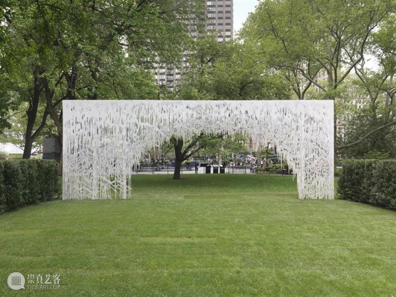 同行/被冻结的坍塌 | Diana Al-Hadid Hadid 同行 亚裔 美国 当代 艺术家 生活 工作 布鲁克林 雕塑 崇真艺客