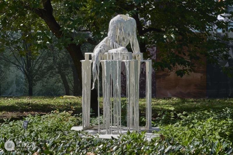 同行/被冻结的坍塌 | Diana Al-Hadid Hadid 同行 亚裔 美国 当代 艺术家 生活 工作 布鲁克林 雕塑 崇真艺客