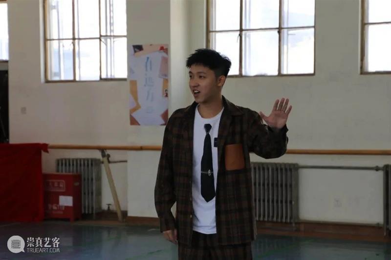 阿云嘎主演音乐剧《在远方》首轮演员面试,来了很多超帅的“快递小哥” 音乐剧 在远方 阿云嘎 小哥 演员 北京歌剧舞剧院 白玉兰奖 电视剧 青年人 主线 崇真艺客