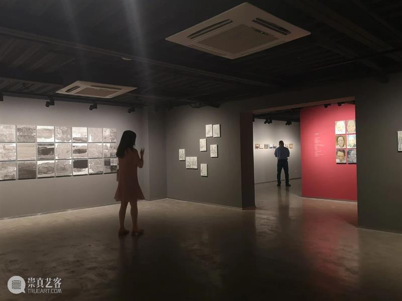 展览开幕|李向阳:默见——隔离期笔记 李向阳 隔离期 笔记 主办方 上海鸿一美术馆 出品人 郦韩英 日期 地址 上海市杨浦区黄兴路1818号11楼 崇真艺客