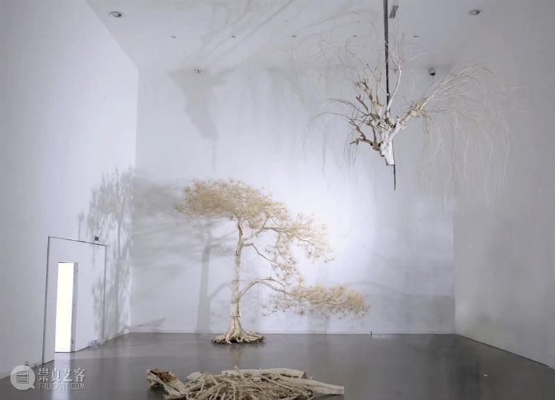 祥山 · 展评 | 巫鸿：火与玉的启示——谈史金淞作品  巫鸿 作品 史金淞 火与玉 祥山 展评 巫鸿 机械 底座 真人 玉雕 崇真艺客