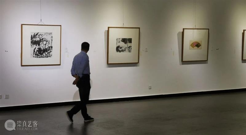 “好风相从——清廉主题书画联展”在桐庐叶浅予艺术馆展出 浙江美术馆 主题 书画 桐庐叶浅予艺术馆 时间 主办单位 浙江美术馆 中共 桐庐县纪律检查委员会 桐庐县 文化 崇真艺客
