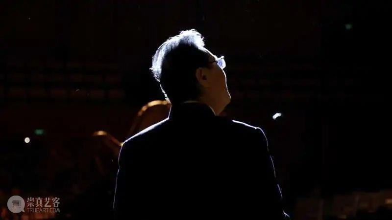 今晚19:15 在乐声中聆听献给祖国的深情祝福  古典音乐频道 祖国 乐声 深情 华诞 音乐会 国家大剧院音乐厅 指挥家 谭利华 北京交响乐团 北京音协合唱团 崇真艺客