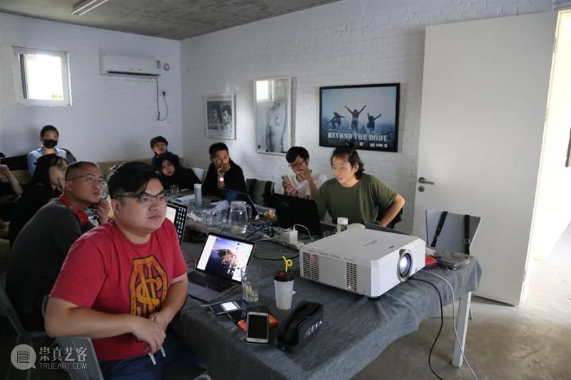 课程回顾｜耶鲁摄影系硕士教你怎么创作  三影堂教育计划 课程 ｜耶鲁摄影系 硕士 北京三影堂摄影艺术中心 摄影师 陈荣辉 个展 野望 计划 陈老师 崇真艺客