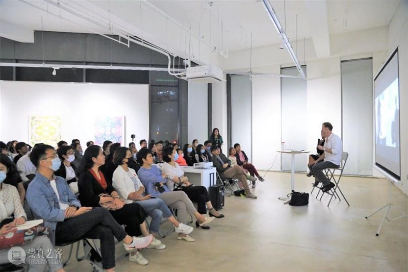 LCAM Night | Rhodes: 技术应避免使人们各自成为数据的孤岛 视频资讯 临港当代美术馆 技术 人们 数据 孤岛 Rhodes Night NIGHT Century 临港 当代美术馆 崇真艺客