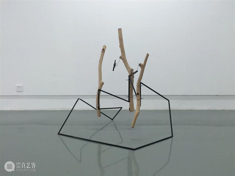 祥山 · 展评 | 江安：被展示的创造 江安 祥山 展评 作品 木头 铁皮 一个物 此处 生活 物品 崇真艺客
