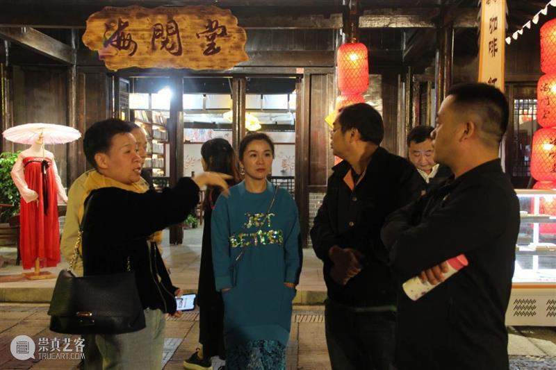 与众不同，别开生面——“第七届中国先锋戏剧青年设计师提名展”拉开序幕 中国 先锋 戏剧 青年 设计师 提名展 上方 中国舞台美术学会 右上 星标 崇真艺客
