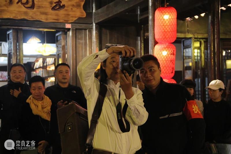 与众不同，别开生面——“第七届中国先锋戏剧青年设计师提名展”拉开序幕 中国 先锋 戏剧 青年 设计师 提名展 上方 中国舞台美术学会 右上 星标 崇真艺客