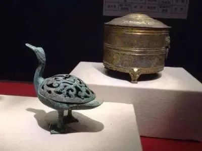 古代炼铜时代是如何开始的？ 时代 炼铜 古代 中叶 丹麦 考古学家 汤姆生 石器时代 青铜 铁器时代 崇真艺客