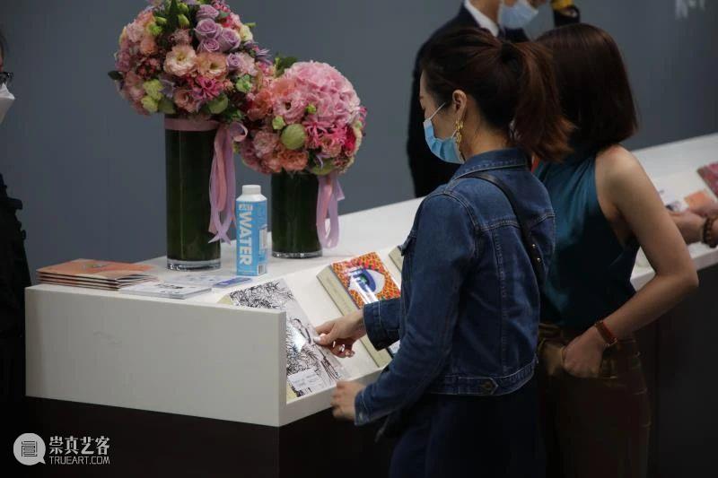【嘉德香港・明日举槌】最后一日预展花絮大放送，10月8日正式开拍！ 嘉德 香港 花絮 预展 香港会议展览中心 挚诚 藏家 传媒 朋友 往年 崇真艺客