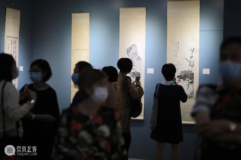 【嘉德香港・明日举槌】最后一日预展花絮大放送，10月8日正式开拍！ 嘉德 香港 花絮 预展 香港会议展览中心 挚诚 藏家 传媒 朋友 往年 崇真艺客