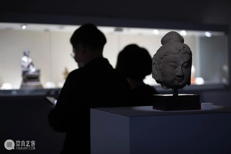 【嘉德香港・明日举槌】最后一日预展花絮大放送，10月8日正式开拍！ 嘉德 香港 花絮 预展 香港会议展览中心 挚诚 藏家 传媒 朋友 往年 崇真艺客