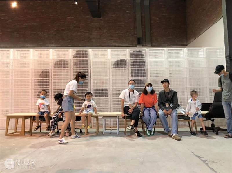 2020 OCT-LOFT公共艺术展 | 废弃家具只是放错位置的资源。 资源 OCT LOFT 家具 位置 艺术展 目光 器物 物品 需求 崇真艺客
