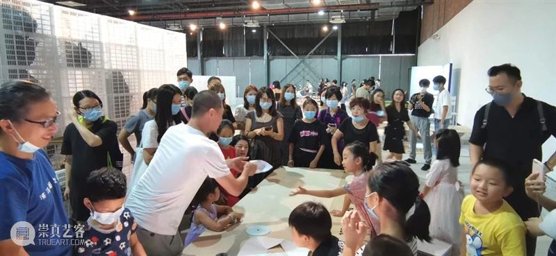 2020 OCT-LOFT公共艺术展 | 废弃家具只是放错位置的资源。 资源 OCT LOFT 家具 位置 艺术展 目光 器物 物品 需求 崇真艺客
