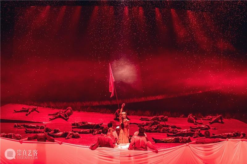 《骑兵》《石榴花开》《红旗》《努力餐》《朱自清》——五部“荷花奖”作品精彩剧照赏析 荷花奖 作品 骑兵 朱自清 石榴花开 红旗 努力餐 剧照 上方 中国舞台美术学会 崇真艺客