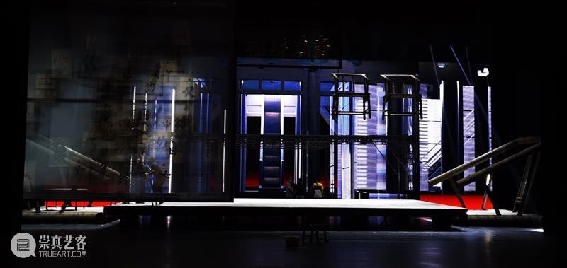 《骑兵》《石榴花开》《红旗》《努力餐》《朱自清》——五部“荷花奖”作品精彩剧照赏析 荷花奖 作品 骑兵 朱自清 石榴花开 红旗 努力餐 剧照 上方 中国舞台美术学会 崇真艺客