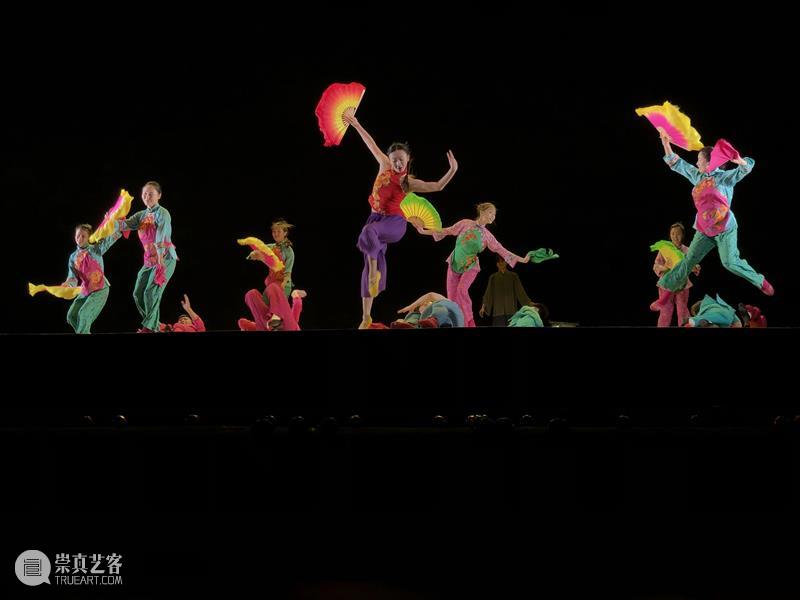 《骑兵》《石榴花开》《红旗》《努力餐》《朱自清》——五部“荷花奖”作品精彩剧照赏析 荷花奖 作品 骑兵 朱自清 石榴花开 红旗 努力餐 剧照 上方 中国舞台美术学会 崇真艺客