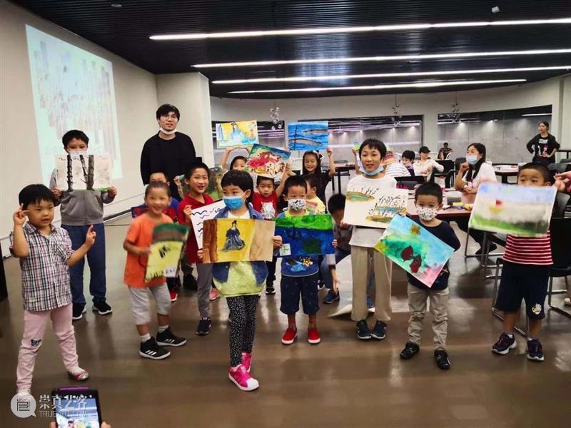 【中华艺术宫 | 现场】8天长假，近5万观众领略艺术之美 艺术 长假 中华艺术宫 观众 现场 假期 疫情 高峰 宫观展 上海市 崇真艺客