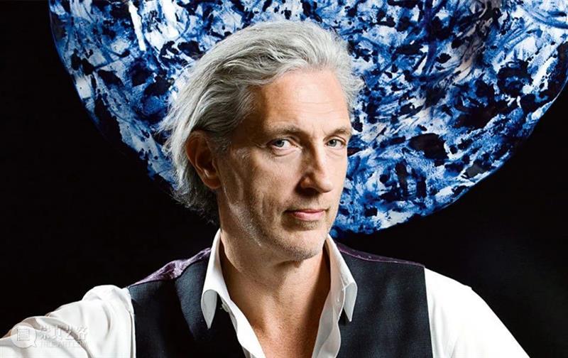论坛视频回顾丨荷兰鬼才设计师 Marcel Wanders ：创意无限的沙发带来的奢华享受 论坛 荷兰 鬼才 设计师 Wanders 沙发 创意无限 视频 亚洲 高端 崇真艺客