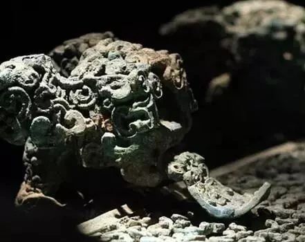 古代青铜器之“失蜡法”工艺 青铜器 失蜡法 工艺 古代 云纹铜禁 整体 熔模 河南 淅川县 下寺 崇真艺客