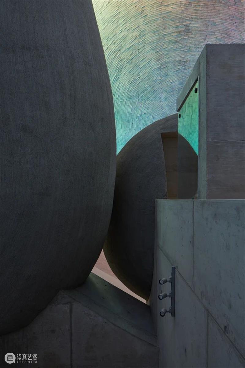 彩虹教堂 / Atelier Stepan 博文精选 ADCNews 教堂 彩虹 Boys Play 建筑师 MarekJan těpán 过去 概念 天堂 崇真艺客