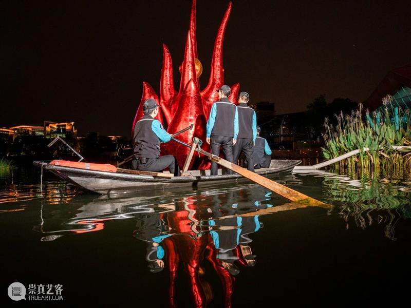 麓湖社区公共艺术季xA4奇妙夜|一场荒诞童话剧场之旅 麓湖 社区 艺术 童话 剧场 季xA 项目 童话剧场 夜晚 瞬间 崇真艺客