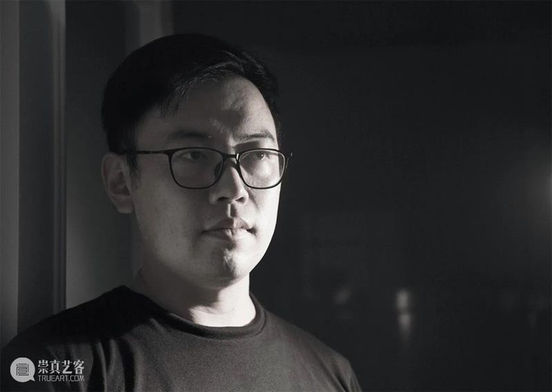 邱宇X某集体 | 在城市湖畔点亮一座“时空之门” 邱宇 集体 城市 时空之门 湖畔 艺术家 无限 合肥华侨城 空港国际 小镇 崇真艺客