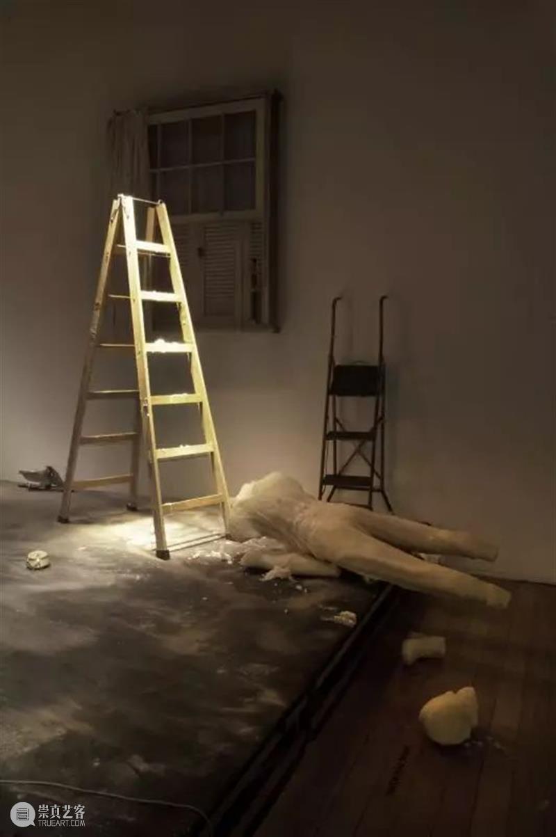 材质丨蜡烛艺术——令人恐惧的风景展现出迷人的色彩 蜡烛 艺术 风景 色彩 材质 上方 中国舞台美术学会 右上 星标 本文 崇真艺客