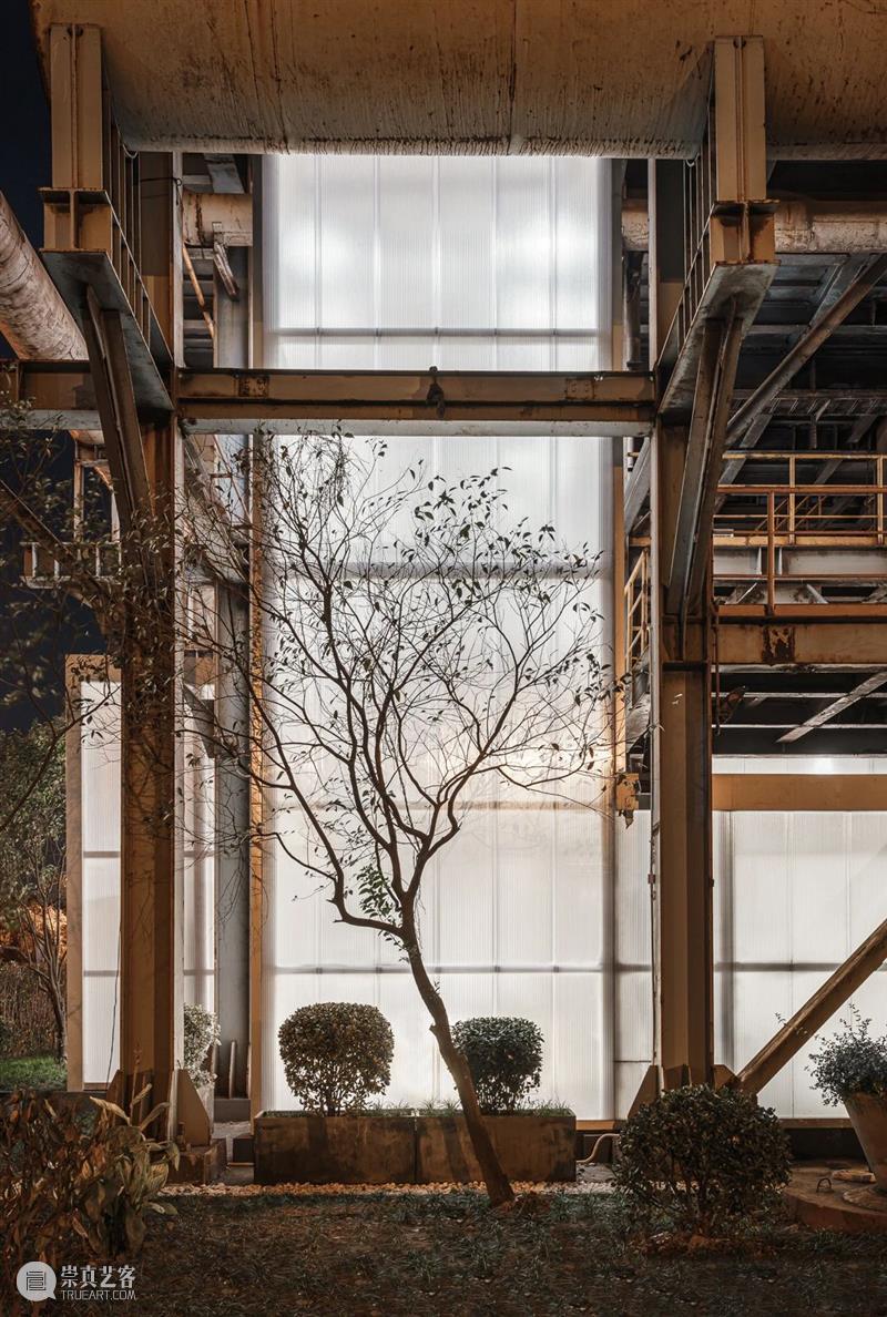 老钢铁厂改造，上海宝山再生能源利用中心概念展示馆 / Kokaistudios 钢铁 概念 上海宝山再生能源利用中心 展示馆 张虔希宝山展览中心 宝钢集团 多功能 空间 项目 里程碑 崇真艺客