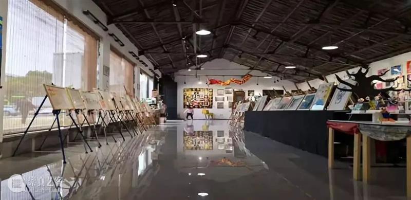 【展商秀】摩登艺术|最in打卡点来啦 艺术 展商秀 上海 艺术界 首场 盛会 工作 展商 风采 画作 崇真艺客