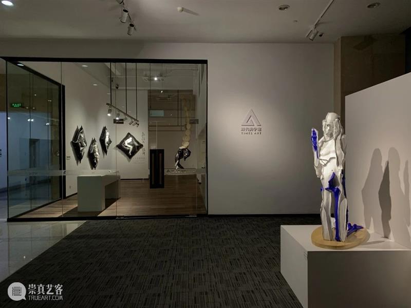 【展商秀】摩登艺术|最in打卡点来啦 艺术 展商秀 上海 艺术界 首场 盛会 工作 展商 风采 画作 崇真艺客