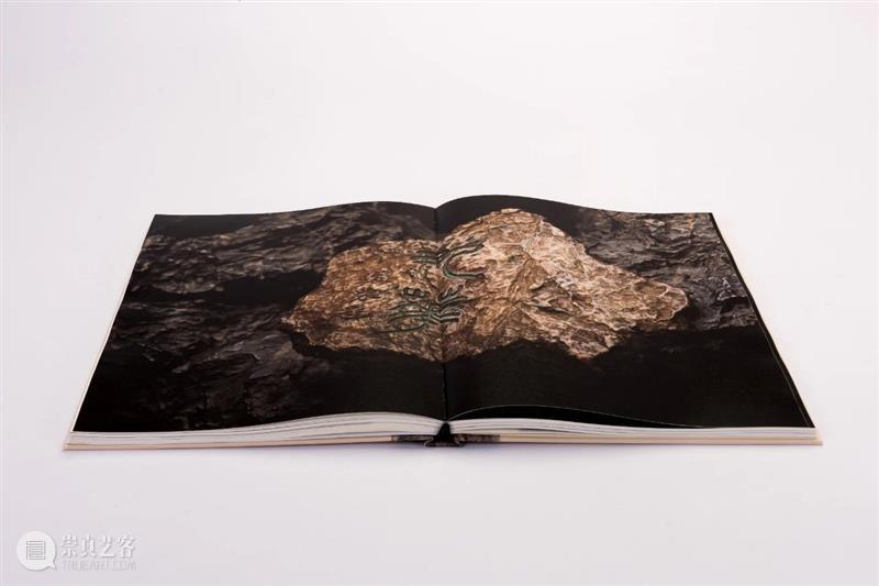 【保利拍卖十五周年】《岩壑奇姿——吴彬〈十面灵璧图卷〉特展》图录重磅推出 吴彬 岩壑奇姿 图录 保利拍卖 十面灵璧图卷〉特展 重磅 保利艺术博物馆 奇姿 十面灵璧图卷 特展 崇真艺客