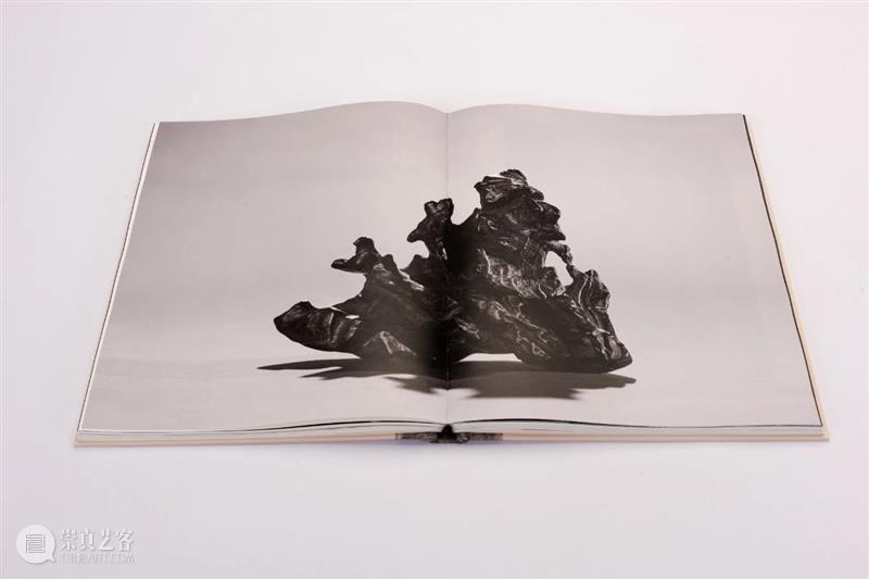 【保利拍卖十五周年】《岩壑奇姿——吴彬〈十面灵璧图卷〉特展》图录重磅推出 吴彬 岩壑奇姿 图录 保利拍卖 十面灵璧图卷〉特展 重磅 保利艺术博物馆 奇姿 十面灵璧图卷 特展 崇真艺客