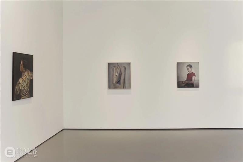 日本金泽21世纪当代艺术博物馆​ | 米凯尔·博伊曼斯（Michaël Borremans）参加双人展《双重缄默》 米凯尔·博伊曼斯 Micha Borremans 双重缄默 日本 金泽 当代艺术博物馆 双人展 卓纳 画廊 崇真艺客