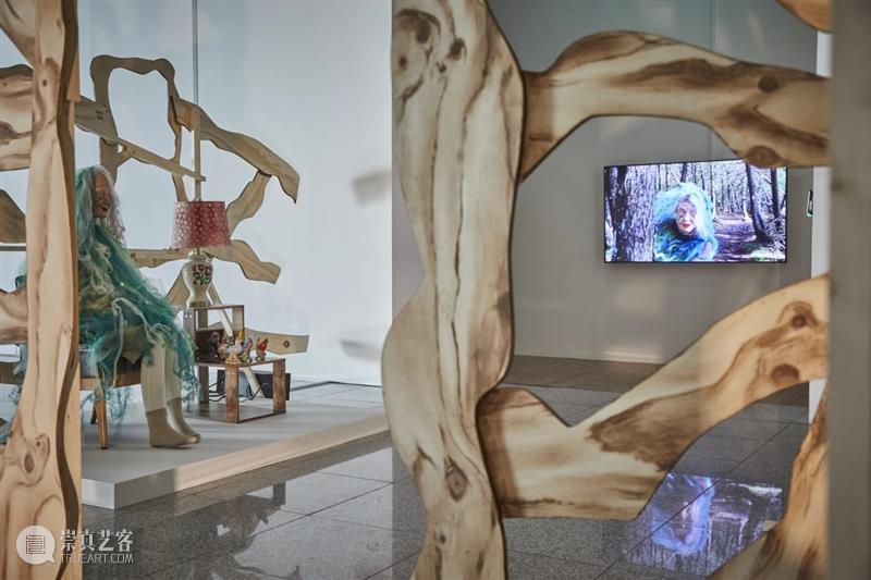 釜山双年展 | 玛妮·韦伯: 海巫之歌 釜山 双年展 玛妮 韦伯 海巫 玛妮·韦伯 Weber 韩国釜山当代艺术博物馆 Lee 画廊 崇真艺客