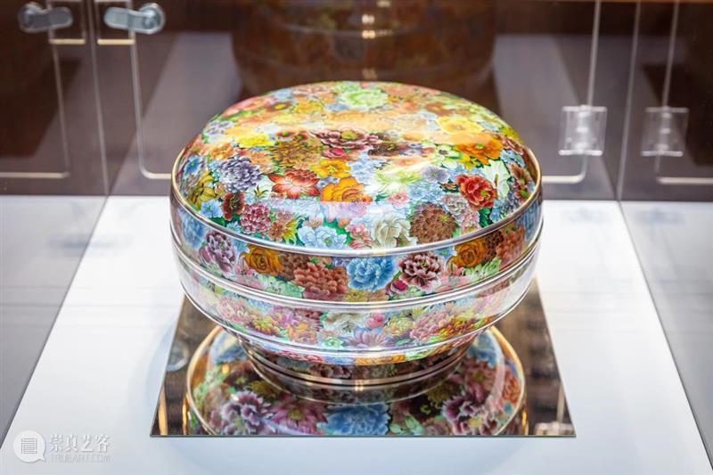 冲破疫情阴霾,“技艺中国”主题展在英顺利举办 技艺 中国 疫情 主题展 阴霾 伦敦 手工艺周 主题 伦敦杜克街71号 该展 崇真艺客