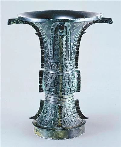 国家重器——青铜器欣赏 国家 重器 青铜器 析子孙父乙扁足鼎 晚期 蟠龙纹盘 康侯方鼎 西周 早期 蟠龙 崇真艺客