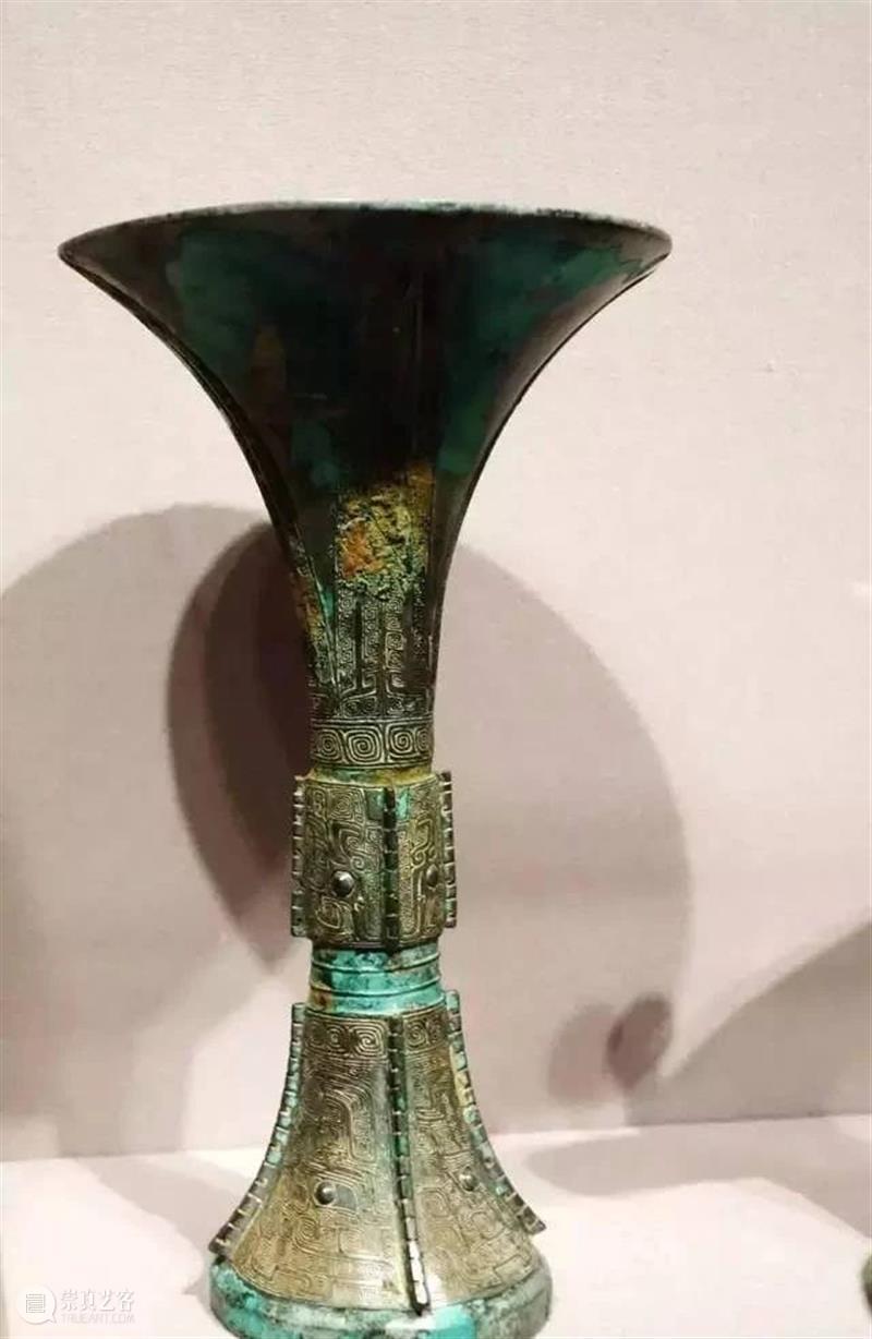 国家重器——青铜器欣赏 国家 重器 青铜器 析子孙父乙扁足鼎 晚期 蟠龙纹盘 康侯方鼎 西周 早期 蟠龙 崇真艺客
