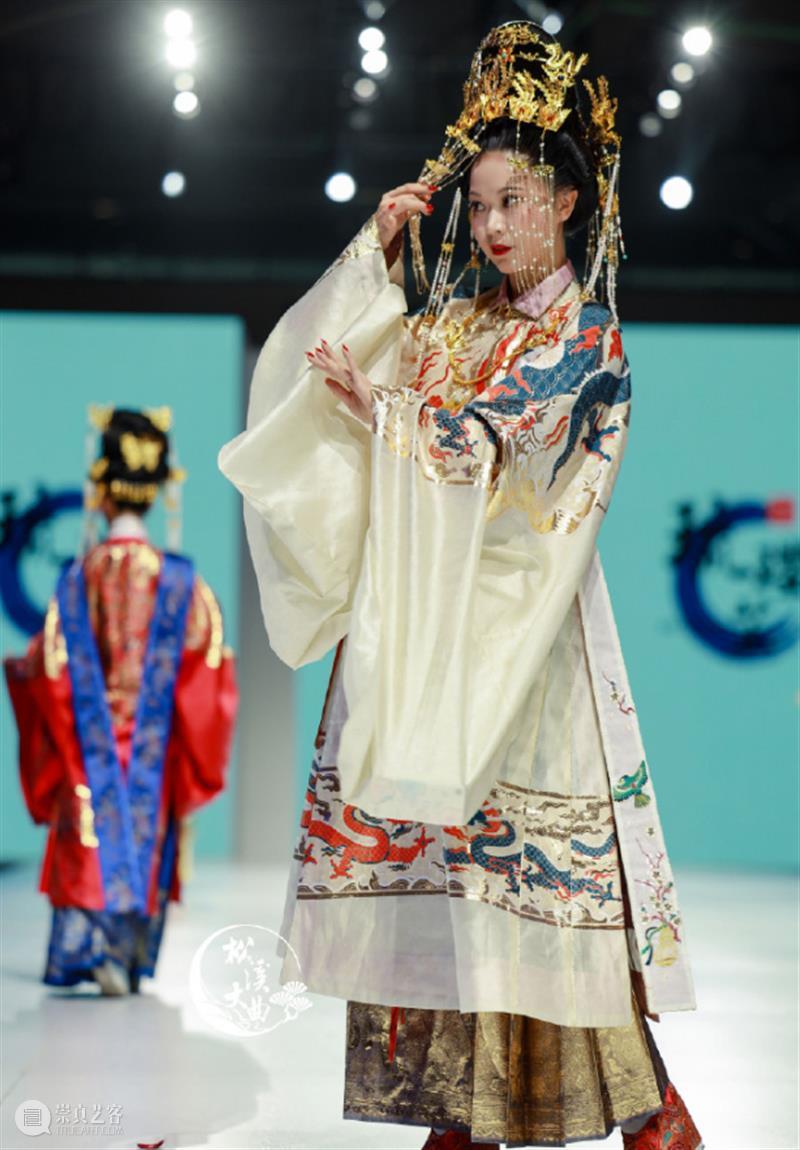 汉服走秀因“吵架”火上微博热搜,1000万网友围观心疼!热爱岂能用钱赔偿? 汉服 微博 网友 本文 公众 efifan 很多人 成都 华裳 九州 崇真艺客
