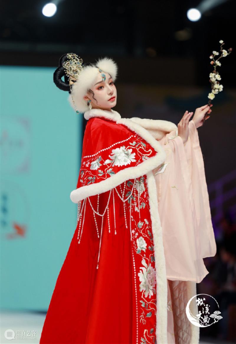 汉服走秀因“吵架”火上微博热搜,1000万网友围观心疼!热爱岂能用钱赔偿? 汉服 微博 网友 本文 公众 efifan 很多人 成都 华裳 九州 崇真艺客
