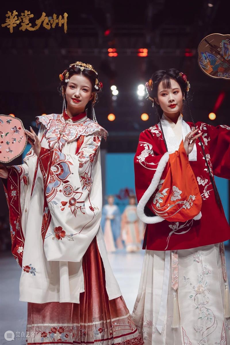 汉服走秀因“吵架”火上微博热搜,1000万网友围观心疼!热爱岂能用钱赔偿? 汉服 微博 网友 本文 公众 efifan 很多人 成都 华裳 九州 崇真艺客